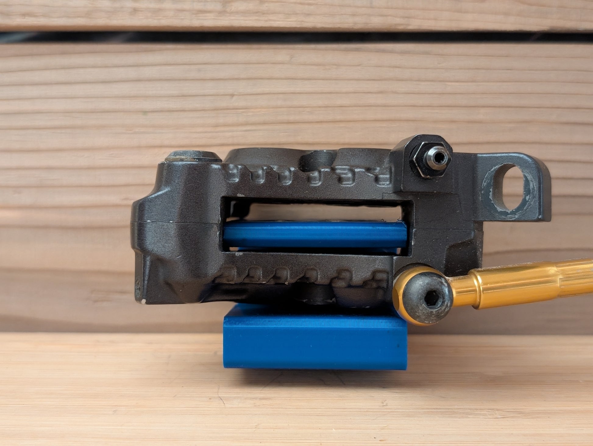 Shimano Outer Piston Stop Bleed Block 4 Piston 2 Piston crafted by Whistler Print-A-Part for MTB brakes